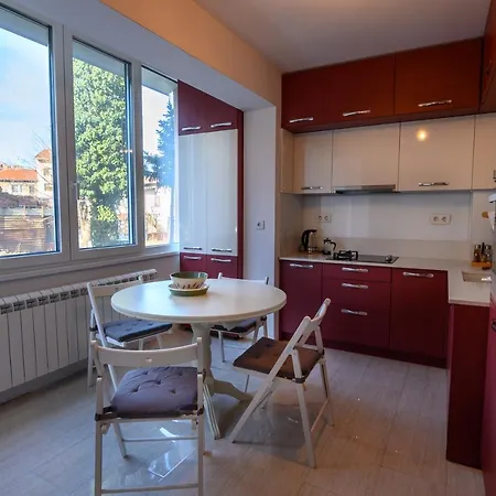 за гости римски терми Apartment Kjustendil